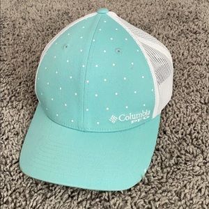 Columbia PFG Snap Hat